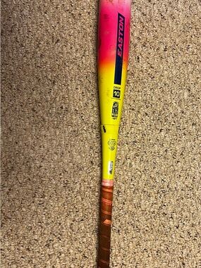 Easton Black Baseball Bat Endcap with Pink Graphic